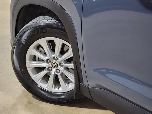 Used 2024 Toyota Grand Highlander FWD image 23