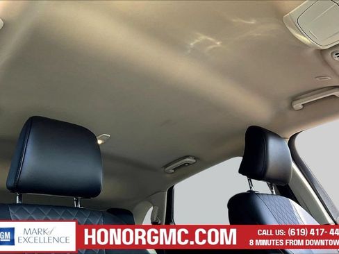 Used 2024 Ford Edge Titanium AWD/4WD image 31