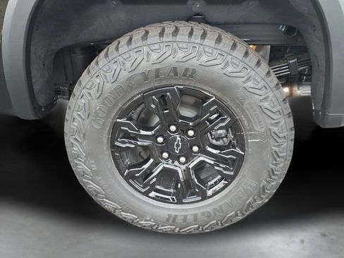 New 2026 Chevrolet Silverado 1500 ZR2 w/ LPO, Dark Essentials Package AWD/4WD image 27