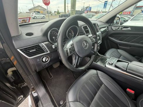 Used 2016 Mercedes-Benz GL 450 4MATIC image 10