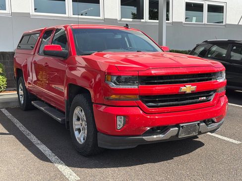 Used 2019 Chevrolet Silverado 1500 LT w/ All Star Edition AWD/4WD image 2