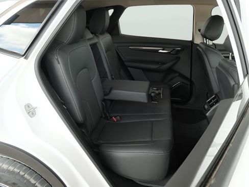 New 2025 VinFast VF 8 Eco AWD/4WD image 22