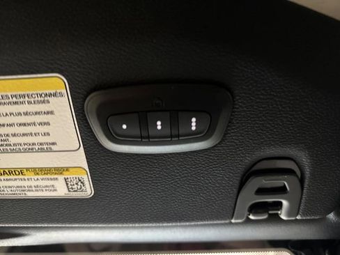 Used 2024 Jeep Gladiator Rubicon w/ Technology Group image 27