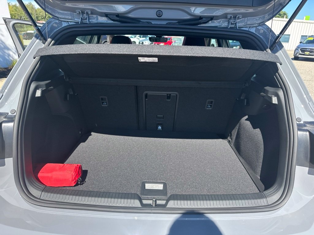 New 2026 Volkswagen GTI SE FWD image 26