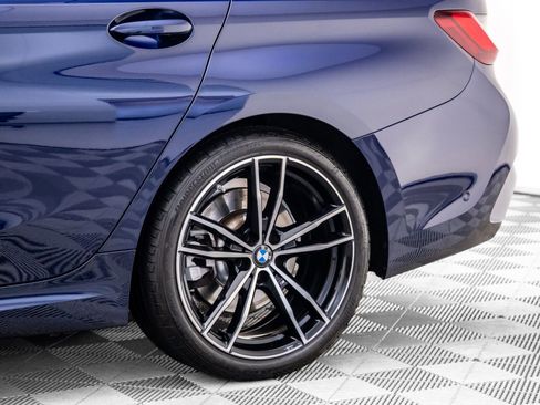 Certified 2022 BMW 330i xDrive Sedan w/ M Sport Package image 33