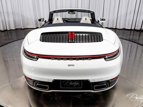 Used 2021 Porsche 911 Carrera image 16