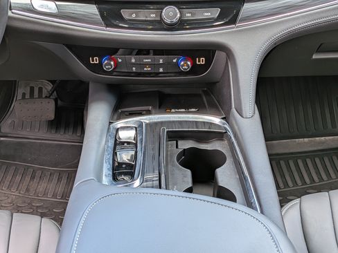 Used 2023 Buick Enclave Essence w/ Experience Buick Package FWD image 21