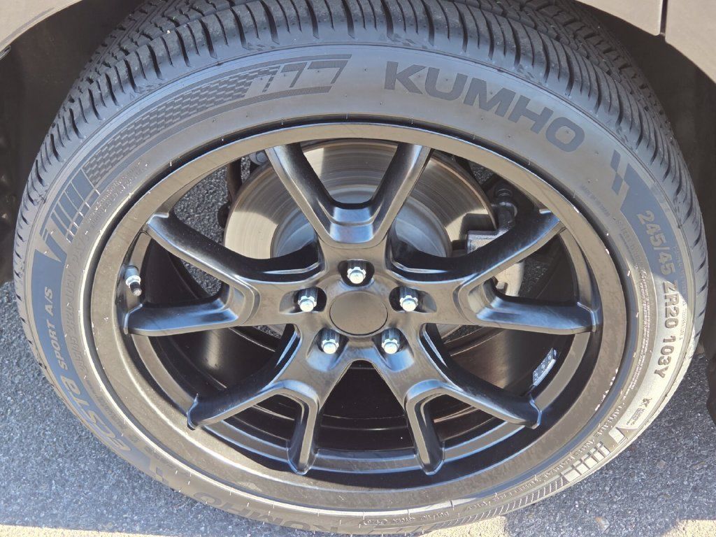 Used 2023 Dodge Charger R/T w/ Plus Group RWD image 10