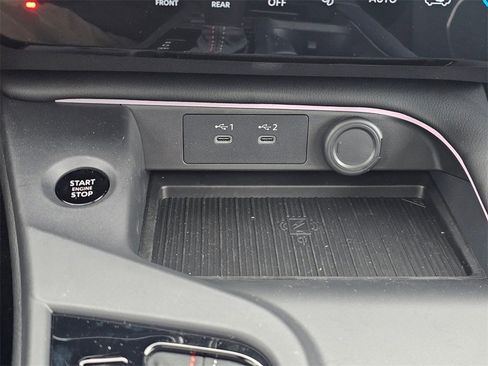 New 2026 Nissan Sentra SR w/ SR Premium Package image 16