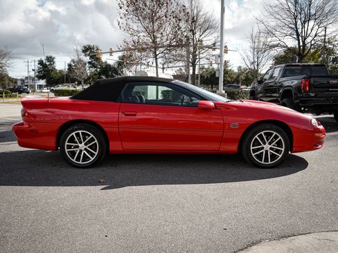 Used 2002 Chevrolet Camaro Z28 w/ SS Performance/Appearance Pkg image 10