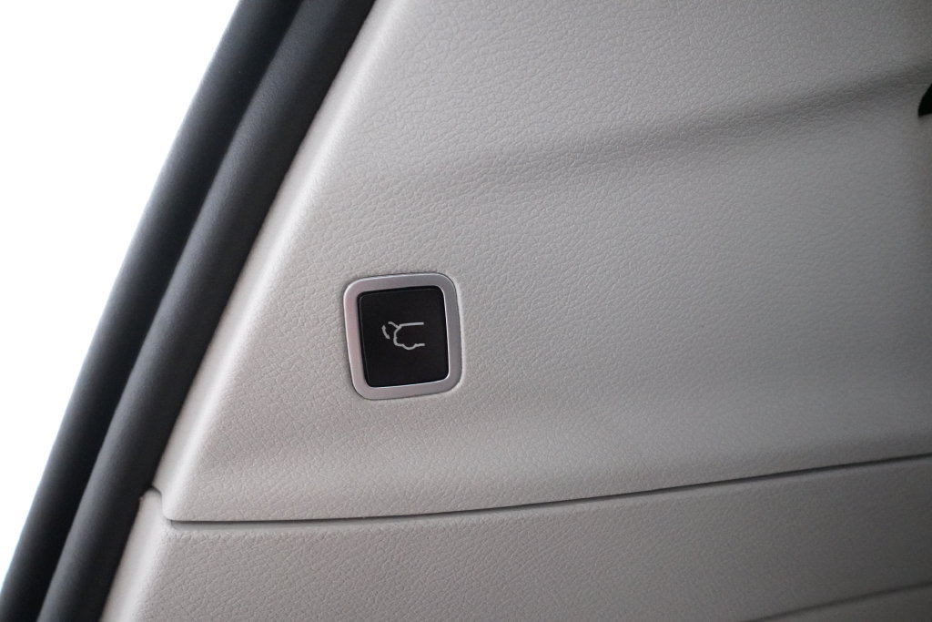 Used 2017 Chrysler Pacifica Touring-L Plus FWD image 15