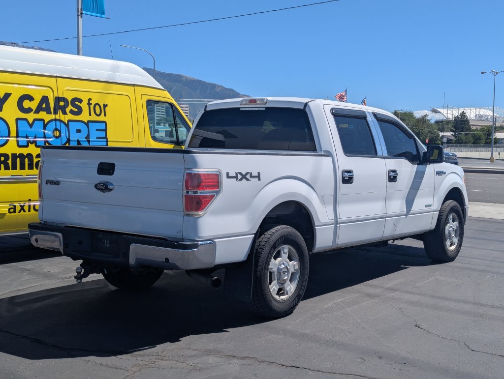 Used 2014 Ford F150 XLT w/ Trailer Tow Package AWD/4WD image 4