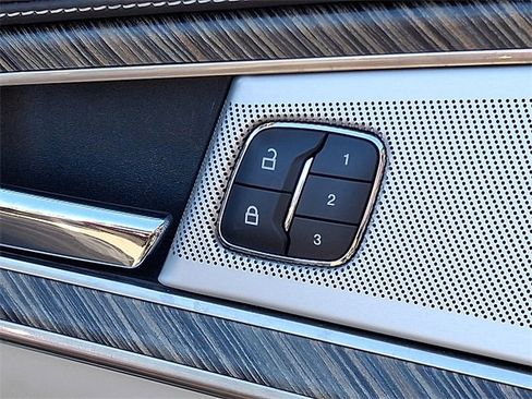 Used 2019 Lincoln Nautilus Black Label image 20