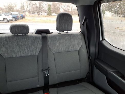 Used 2021 Ford F150 XLT image 15