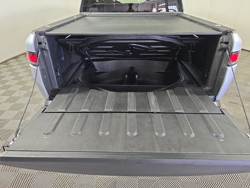 Used 2024 Rivian R1T Adventure AWD/4WD image 15
