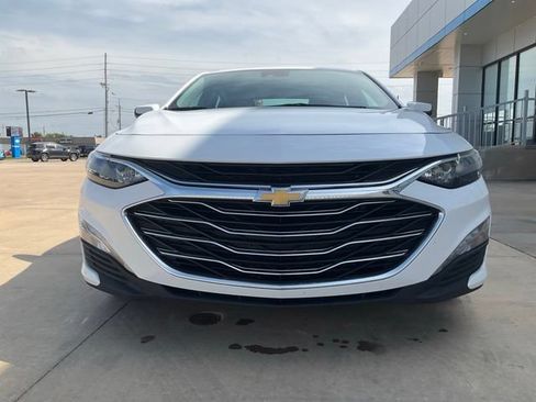 Used 2025 Chevrolet Malibu LT FWD image 32