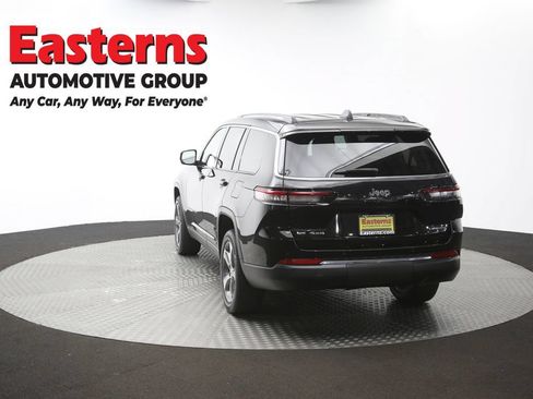 Used 2023 Jeep Grand Cherokee L Limited AWD/4WD image 39