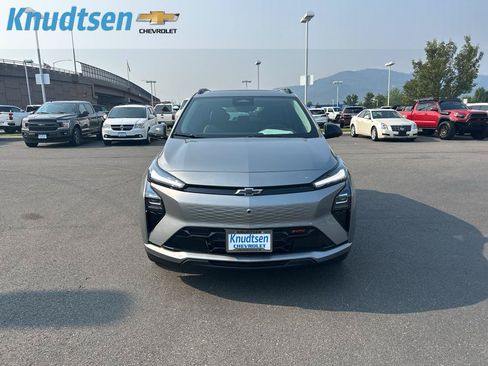 Used 2027 Chevrolet Bolt RS w/ Technology Package FWD image 2