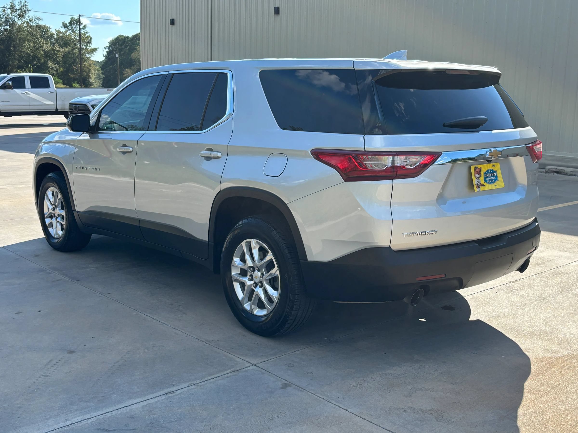 Used 2020 Chevrolet Traverse LS FWD image 7
