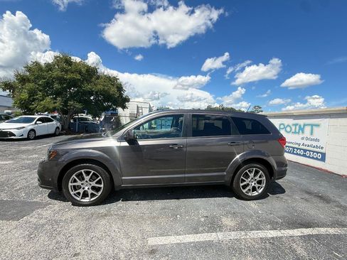 Used 2018 Dodge Journey GT FWD image 2