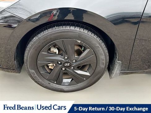 Used 2023 Hyundai Elantra SEL image 30