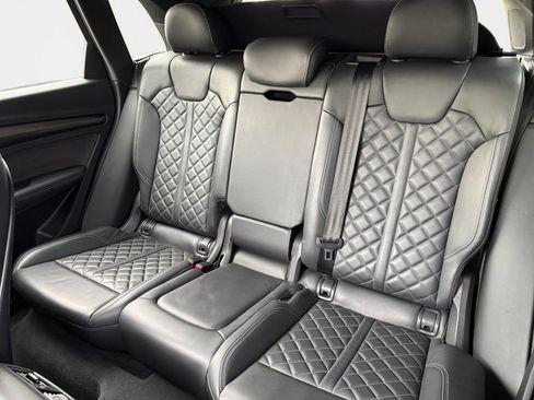 Used 2021 Audi SQ5 Premium Plus w/ Premium Plus Package image 20