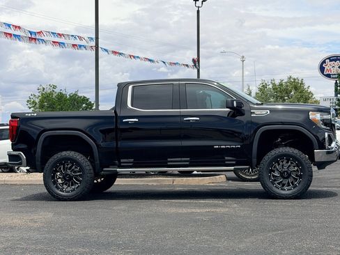 Used 2019 GMC Sierra 1500 SLT w/ SLT Premium Plus Package AWD/4WD image 45