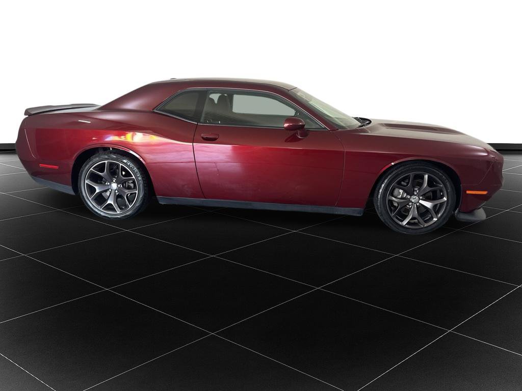 Used 2019 Dodge Challenger R/T RWD image 6