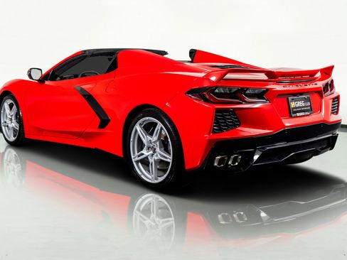 Used 2023 Chevrolet Corvette Stingray Premium Conv w/ Z51 Performance Package image 17