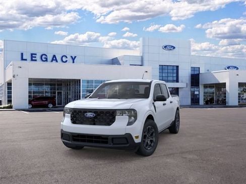 New 2026 Ford Maverick XLT w/ XLT Luxury Package FWD image 2