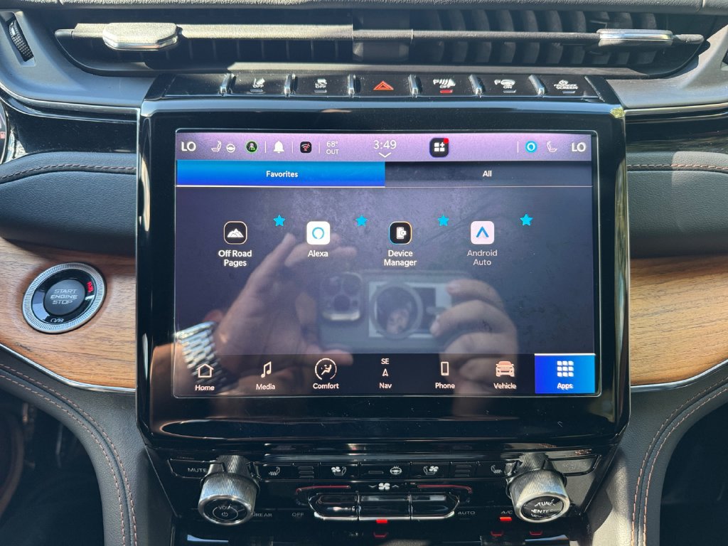 Used 2023 Jeep Grand Cherokee L Summit AWD/4WD image 23