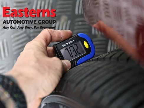 Used 2017 Chevrolet Impala Premier w/ Enhanced Convenience Package image 32