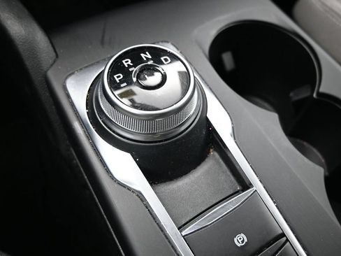 Used 2022 Ford Escape SE w/ SE Sport Appearance Package FWD image 22