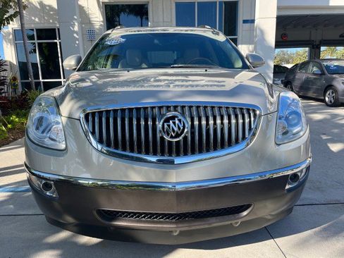 Used 2011 Buick Enclave CXL image 89