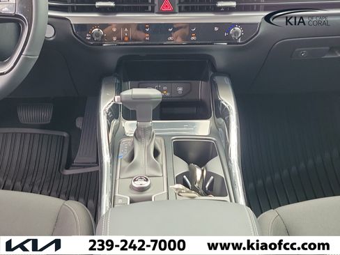 New 2026 Kia Sorento LX FWD image 18