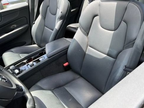 Used 2024 Volvo XC60 B5 Core w/ Protection Package Premier AWD/4WD image 6