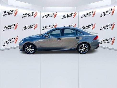 Used 2018 Lexus IS 300 image 6