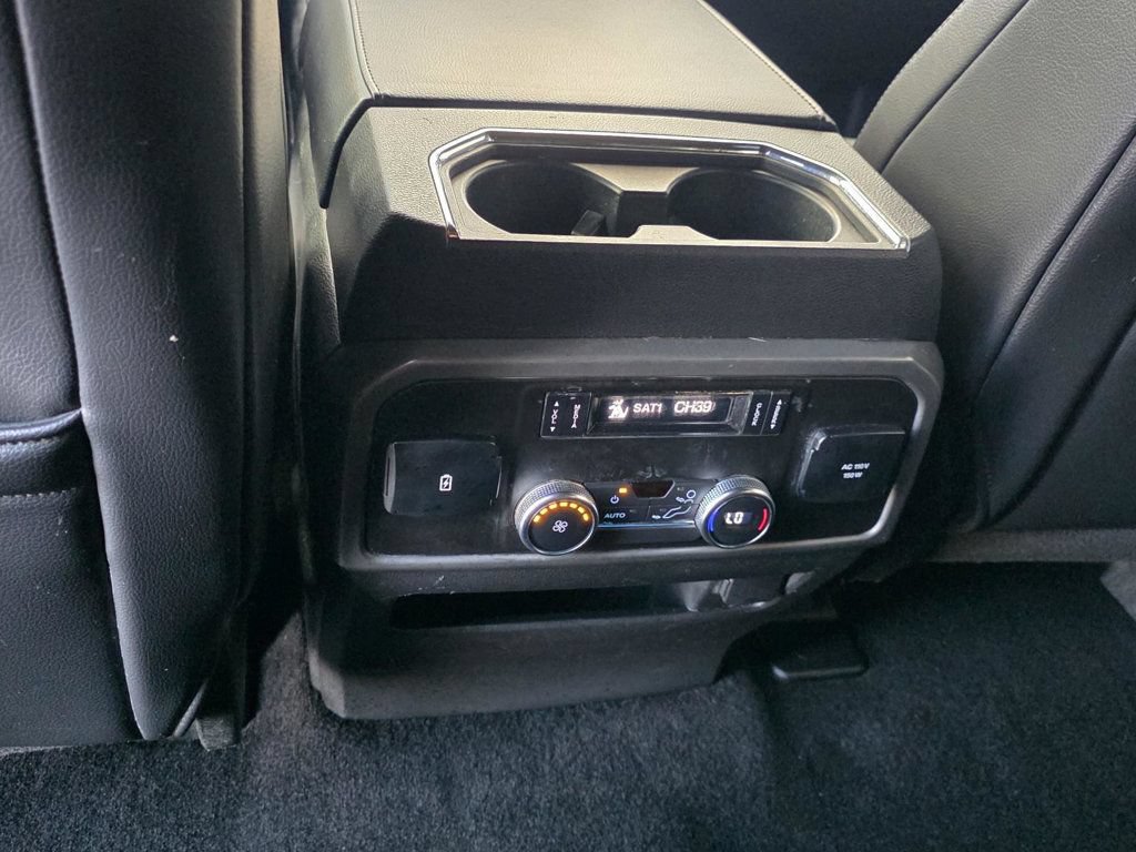 Used 2018 Ford Expedition XLT w/ Equipment Group 202A RWD image 10