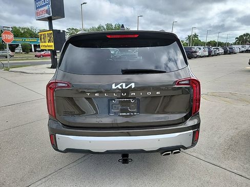 Used 2024 Kia Telluride S image 4