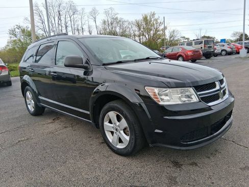 Used 2018 Dodge Journey SE FWD image 3