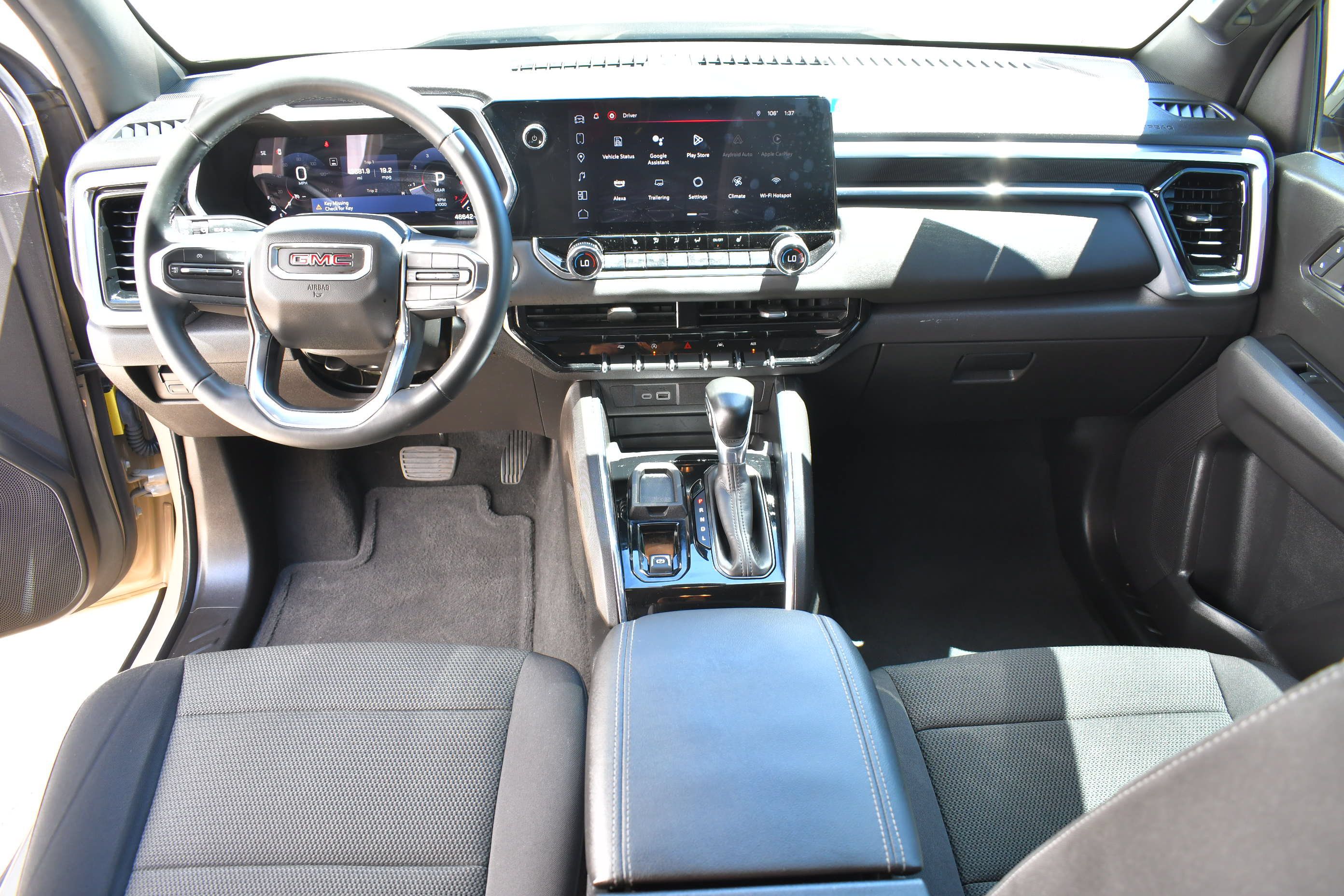 Used 2024 GMC Canyon Elevation w/ Convenience Package RWD image 16