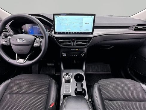 Certified 2025 Ford Escape SE FWD image 16