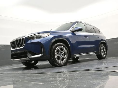 New 2025 BMW X1 xDrive28i w/ Premium Package image 25