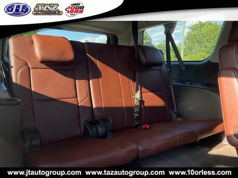 Used 2019 Chevrolet Suburban Premier RWD image 14