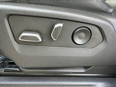 Used 2023 GMC Sierra 1500 Denali w/ Denali Reserve Package image 10