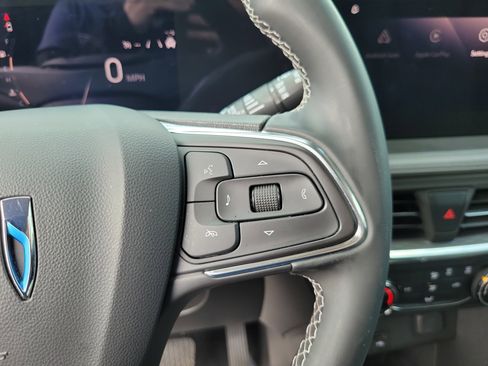 Used 2024 Buick Encore GX Preferred image 19