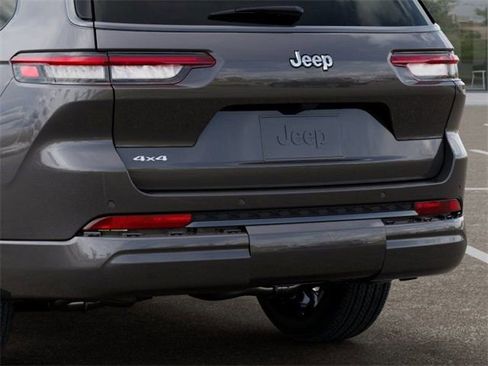 New 2026 Jeep Grand Cherokee L Limited AWD/4WD image 13