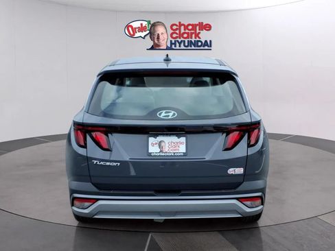 New 2026 Hyundai Tucson SE FWD image 4