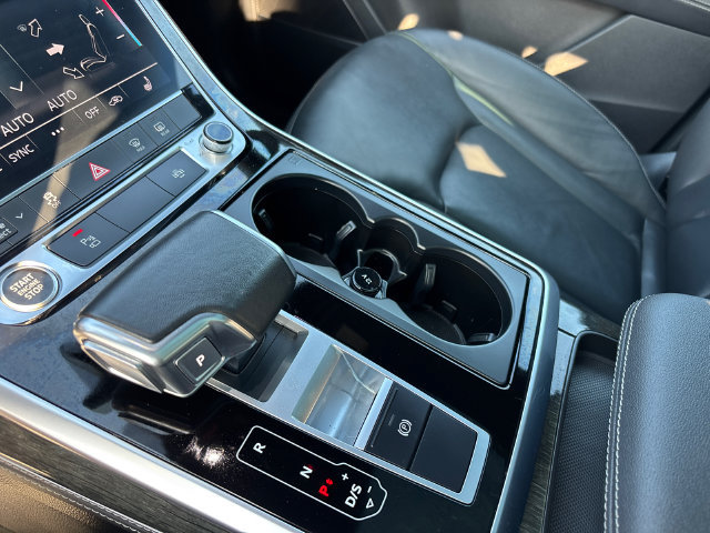 Used 2025 Audi Q7 3.0T Premium Plus AWD/4WD image 27