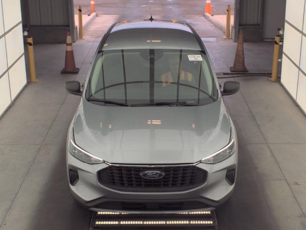 Used 2023 Ford Escape Active FWD image 3